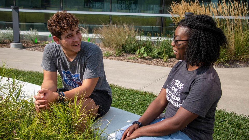 Chatting with a financial well-being ambassador